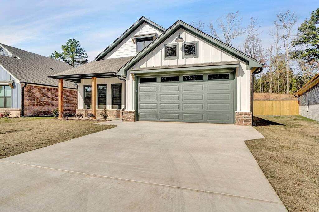 Alamo Luxury Living Up To 11 Villa Tyler Exterior photo