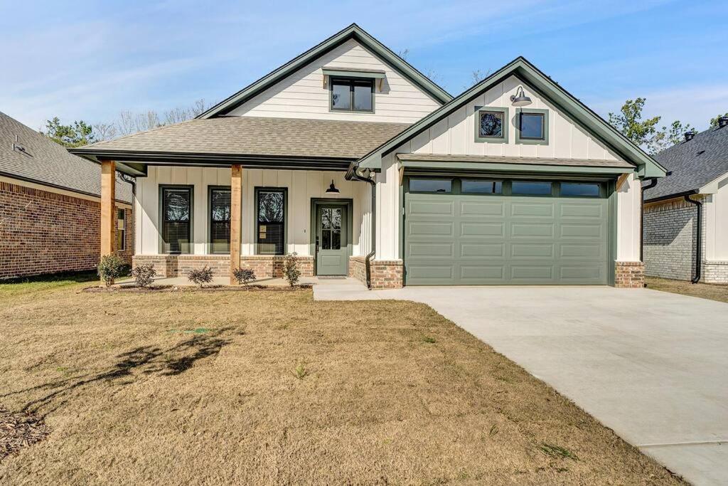 Alamo Luxury Living Up To 11 Villa Tyler Exterior photo